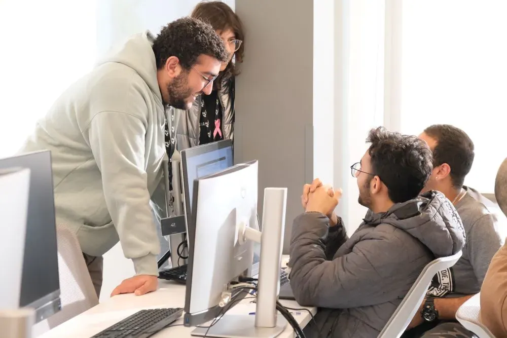 Piscine participants collaborating on a project
